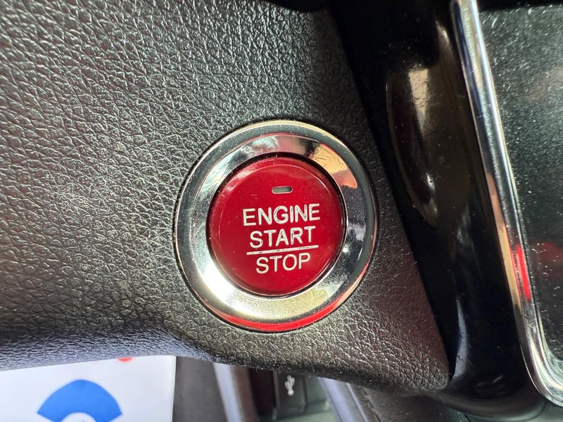 Honda HR-V Vehicle Image 16