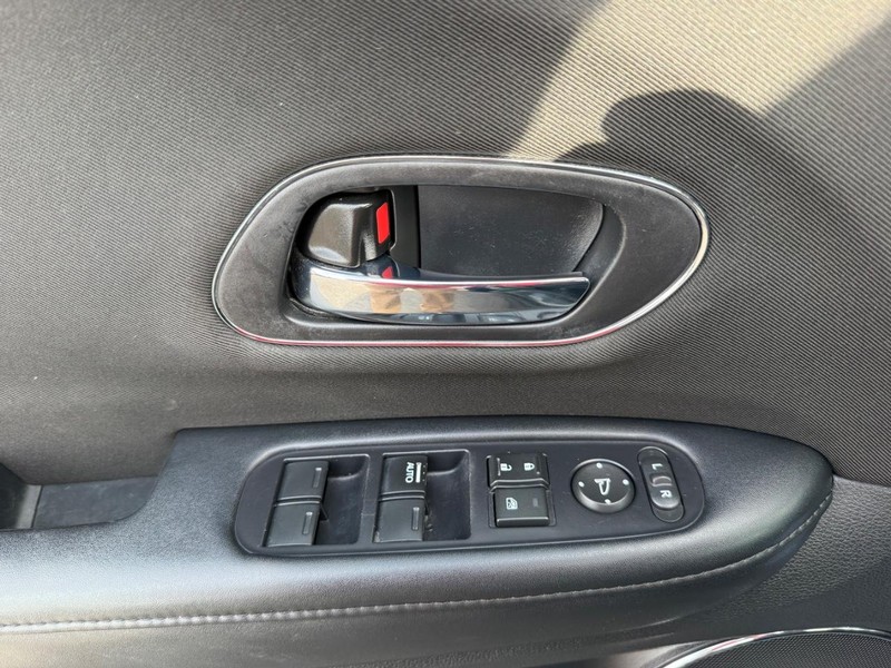 Honda HR-V Vehicle Image 26