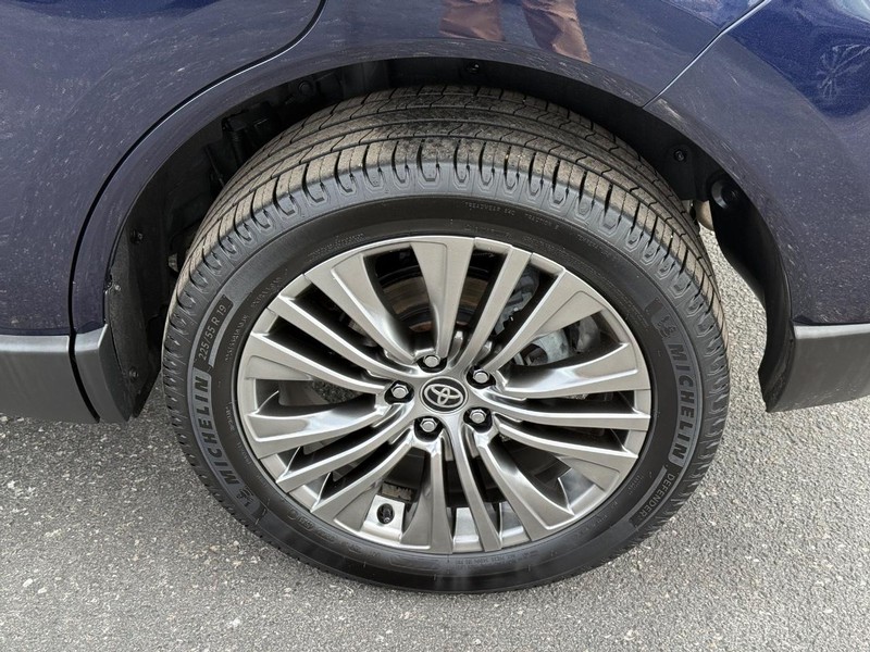 Toyota Venza Vehicle Image 06