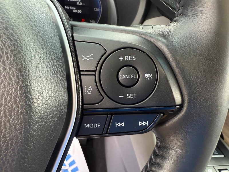 Toyota Venza Vehicle Image 16