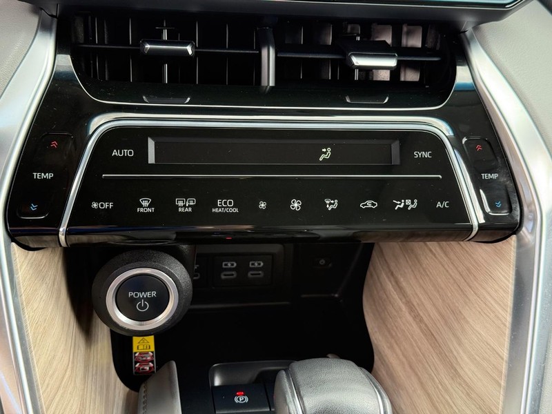 Toyota Venza Vehicle Image 21