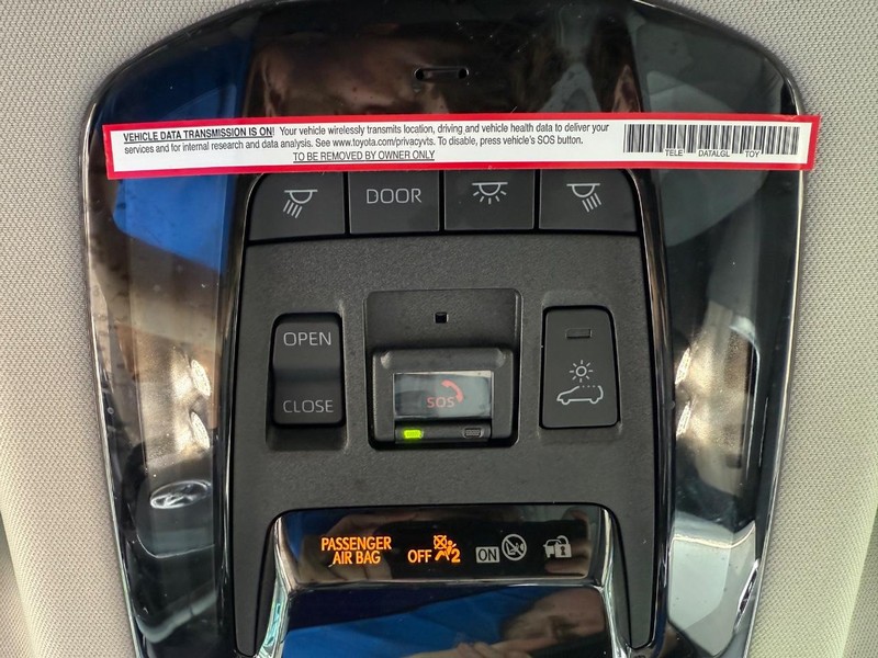 Toyota Venza Vehicle Image 24