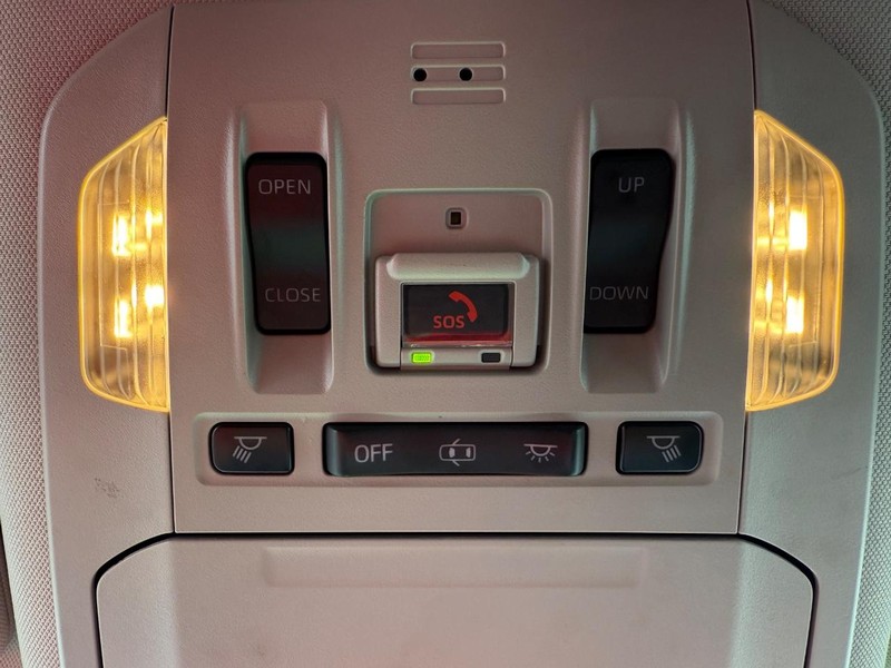 Toyota Highlander Vehicle Image 23