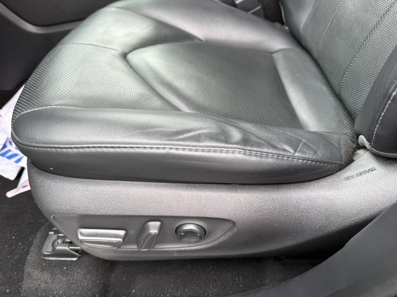 Toyota Highlander Vehicle Image 27