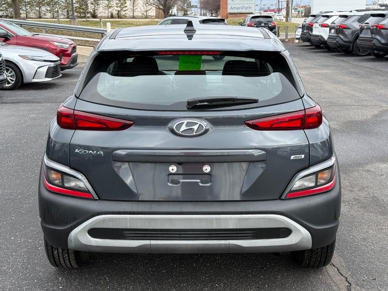 Hyundai Kona Vehicle Image 04