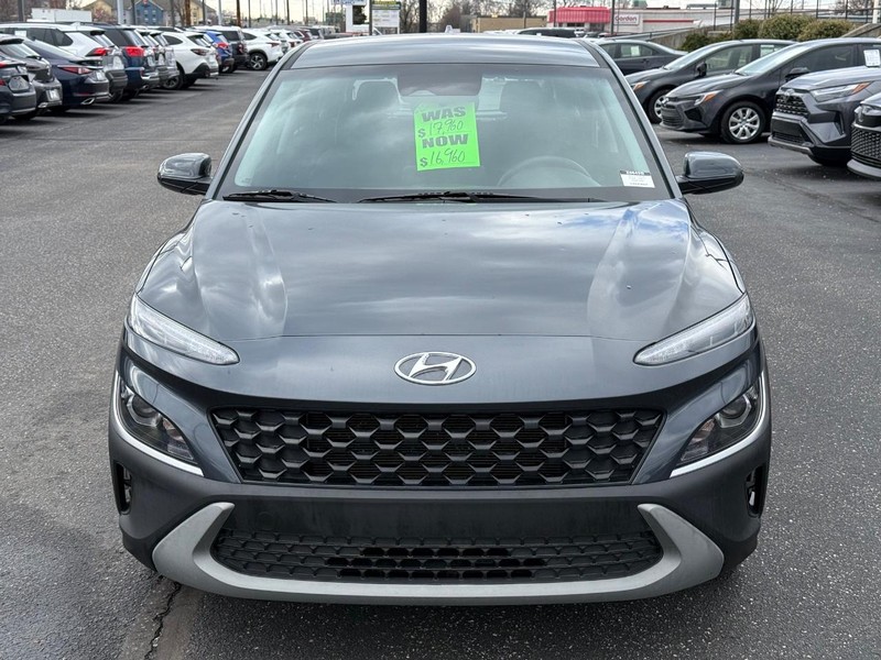 Hyundai Kona Vehicle Image 09