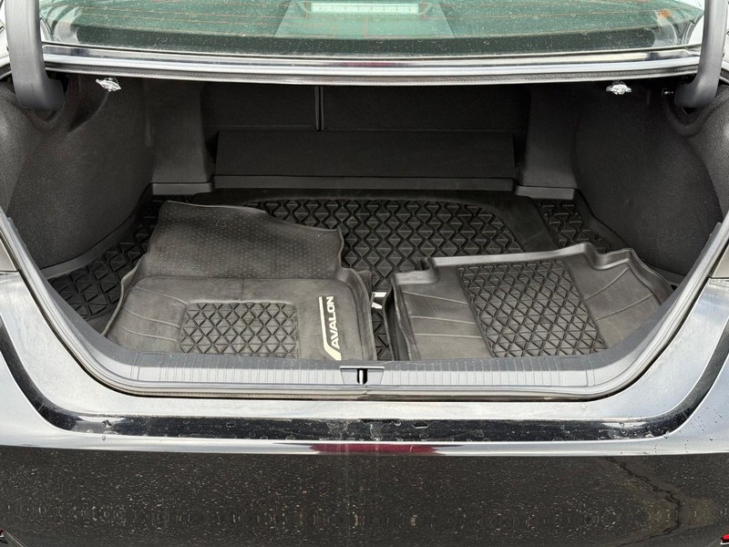 Toyota Avalon Vehicle Image 07