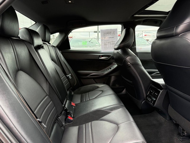 Toyota Avalon Vehicle Image 10