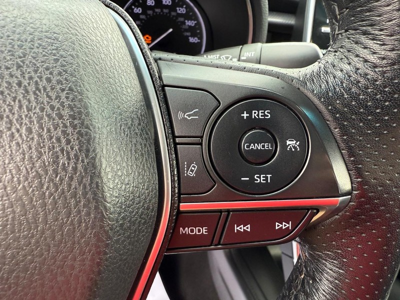 Toyota Avalon Vehicle Image 15