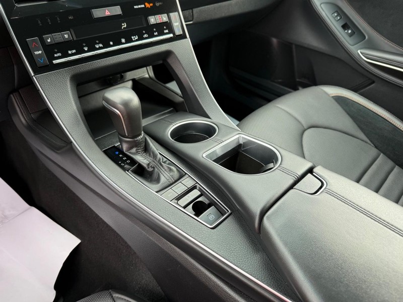 Toyota Avalon Vehicle Image 21