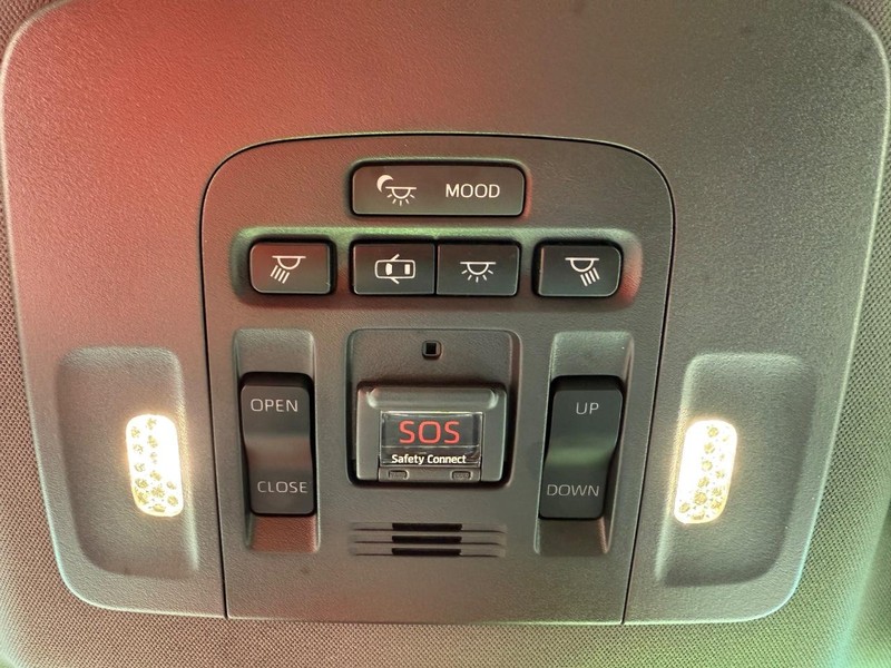 Toyota Avalon Vehicle Image 23