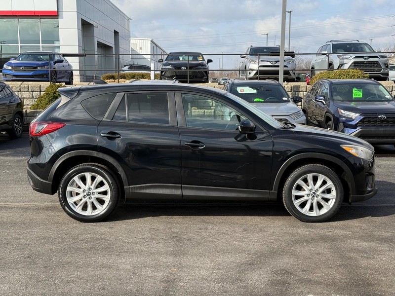 Mazda CX-5 Vehicle Image 02