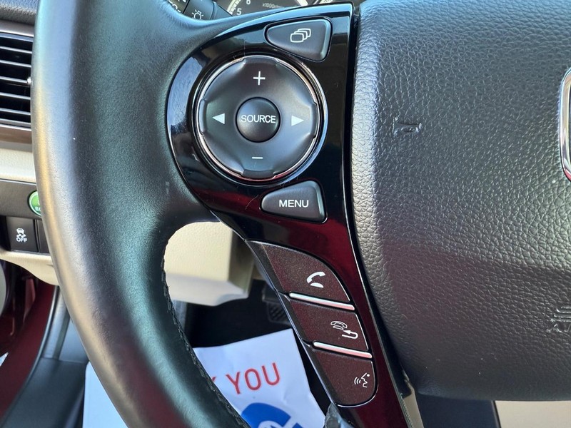 Honda Accord Sedan Vehicle Image 14