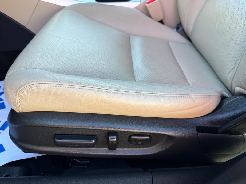 Honda Accord Sedan Vehicle Image 27