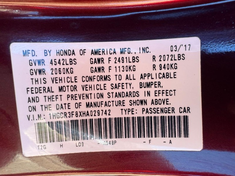 Honda Accord Sedan Vehicle Image 28