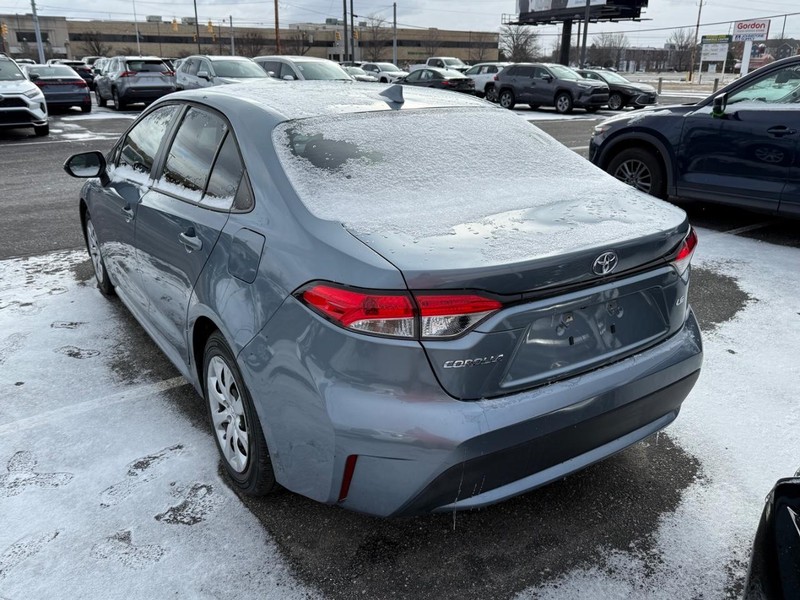 Toyota Corolla Vehicle Image 03