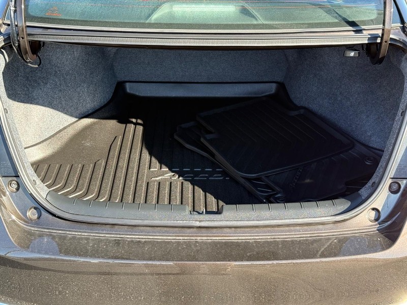 Honda Accord Sedan Vehicle Image 07