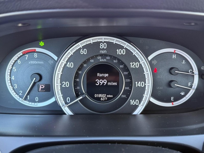 Honda Accord Sedan Vehicle Image 20