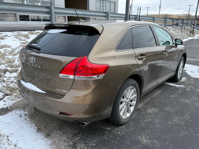 Toyota Venza Vehicle Image 04