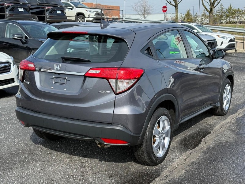 Honda HR-V Vehicle Image 03