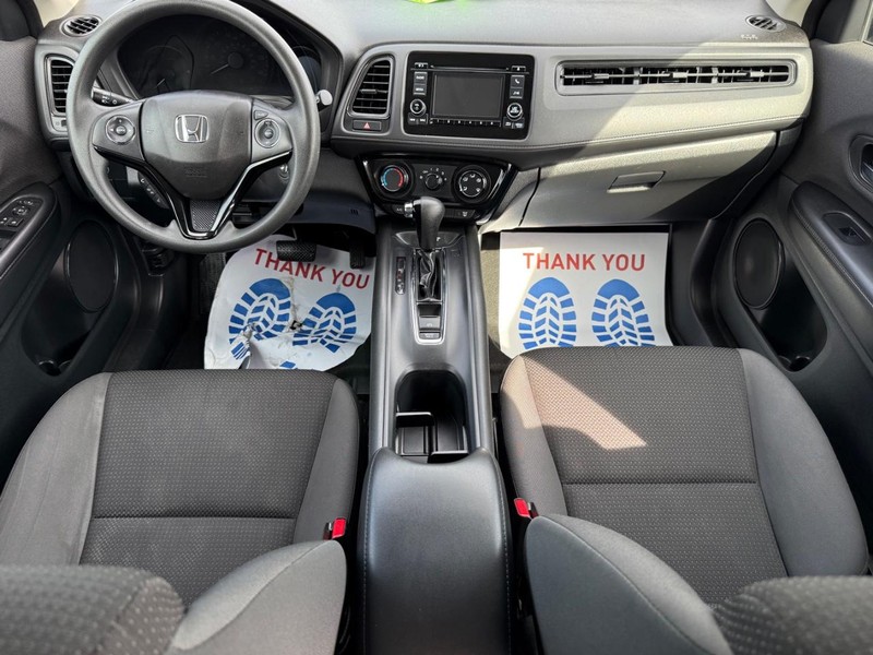Honda HR-V Vehicle Image 11