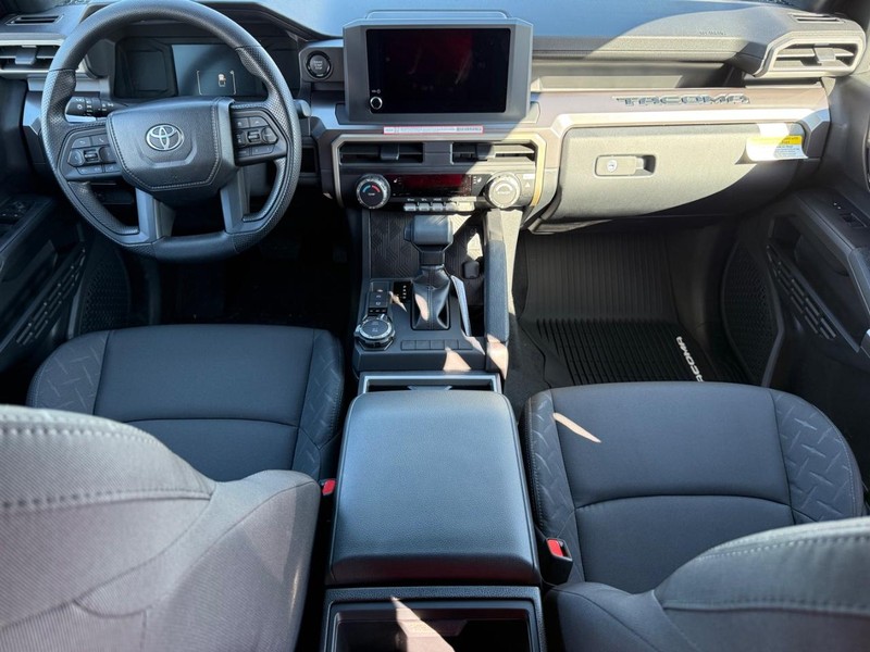 Toyota Tacoma 4WD Vehicle Image 05