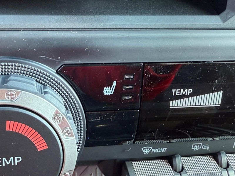 Toyota Tacoma 4WD Vehicle Image 10