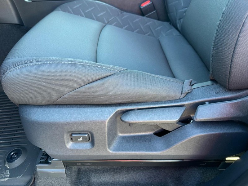 Toyota Tacoma 4WD Vehicle Image 19