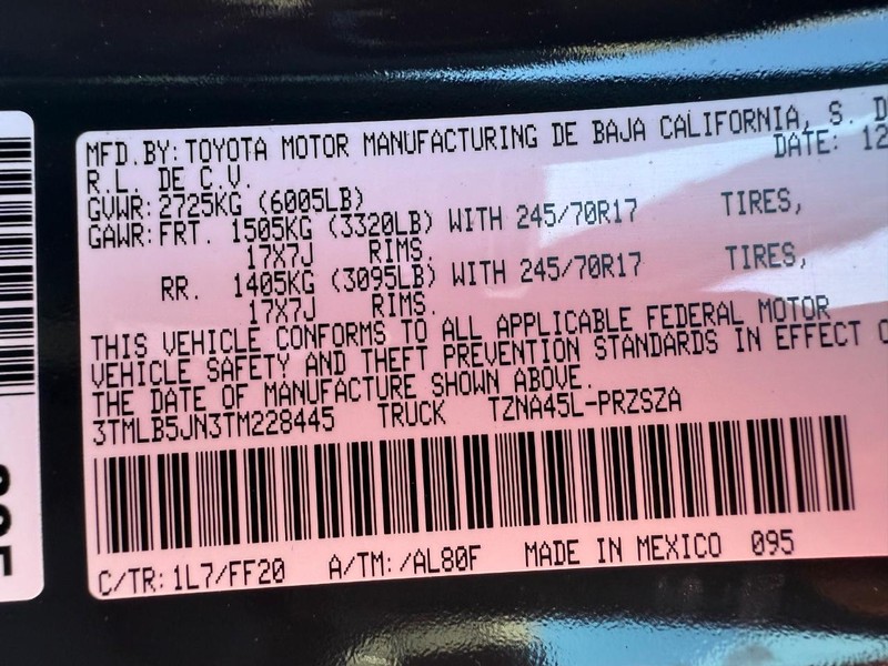 Toyota Tacoma 4WD Vehicle Image 20