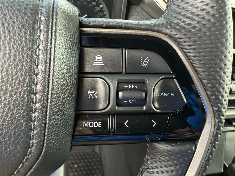 Toyota Tundra 4WD Vehicle Image 14