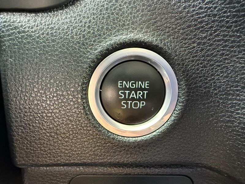 Toyota Tundra 4WD Vehicle Image 15