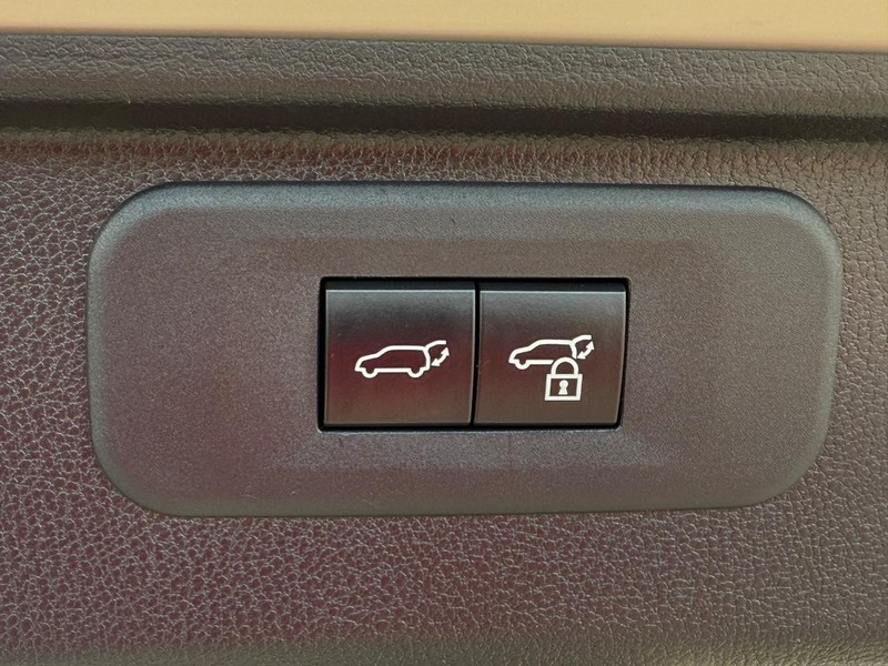 Toyota Grand Highlander Vehicle Image 08