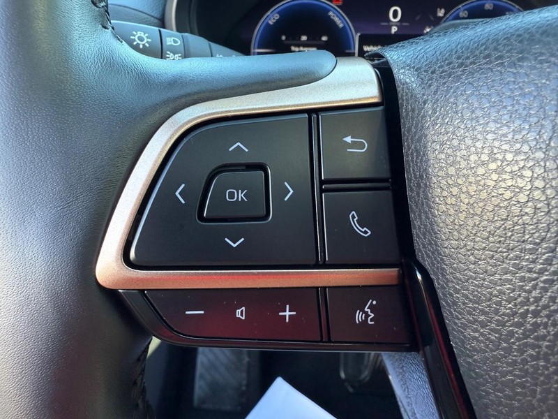 Toyota Grand Highlander Vehicle Image 16