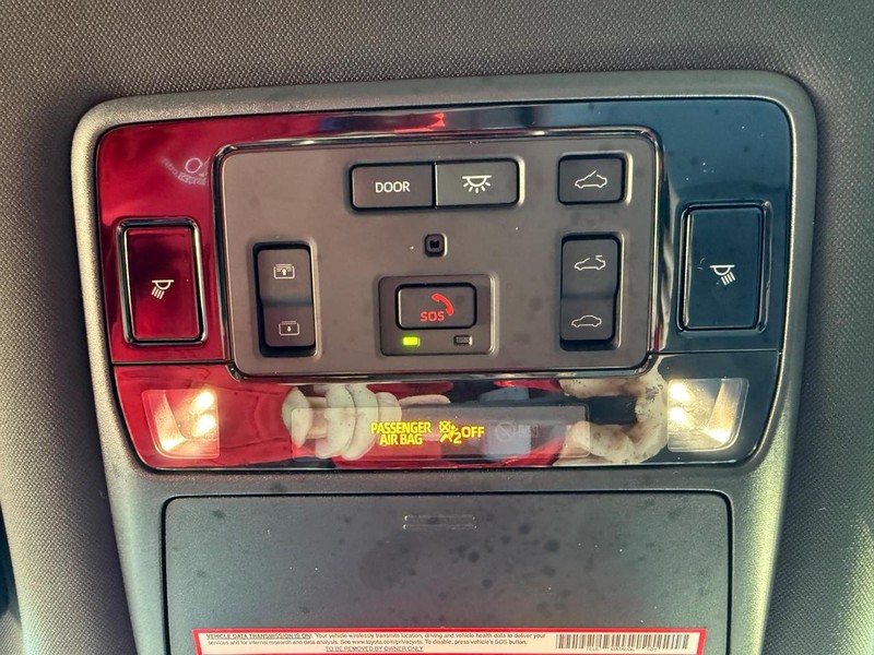 Toyota Grand Highlander Vehicle Image 24