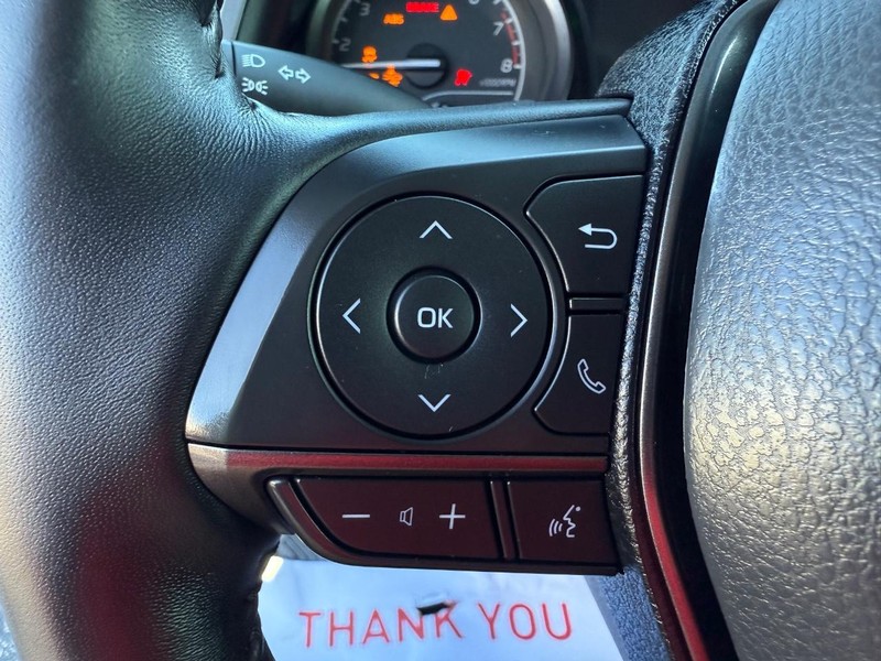 Toyota Camry Vehicle Image 14