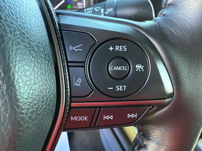 Toyota Camry Vehicle Image 15