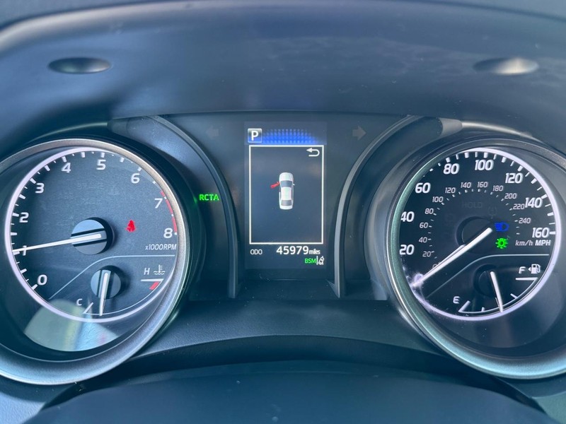 Toyota Camry Vehicle Image 22