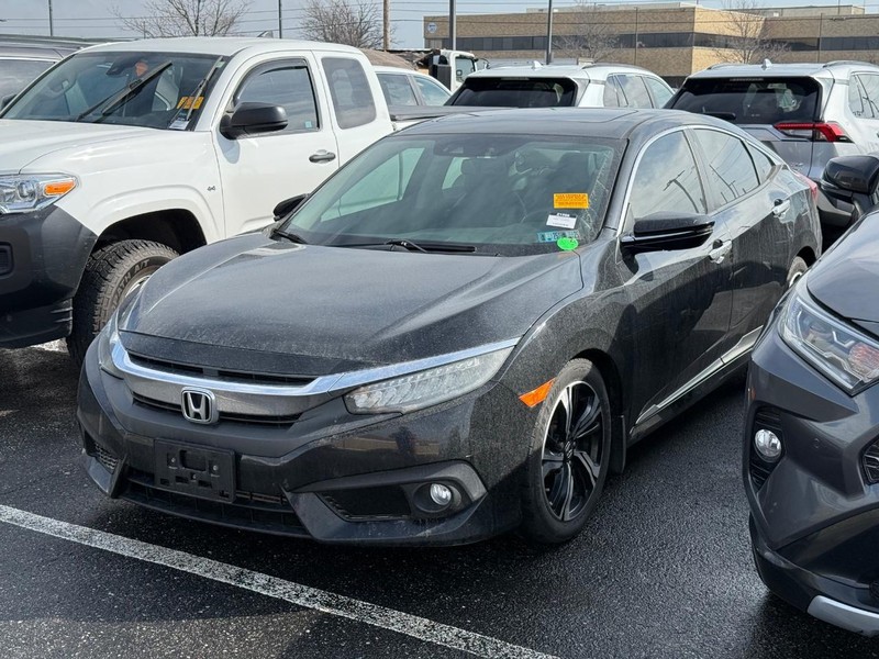 Honda Civic Sedan Vehicle Full-screen Gallery Image 02