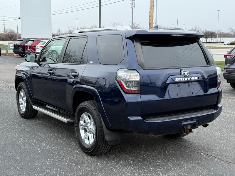 Toyota 4Runner Vehicle Image 05