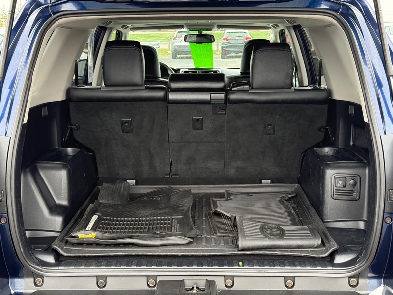Toyota 4Runner Vehicle Image 07