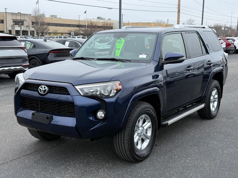 Toyota 4Runner Vehicle Image 08