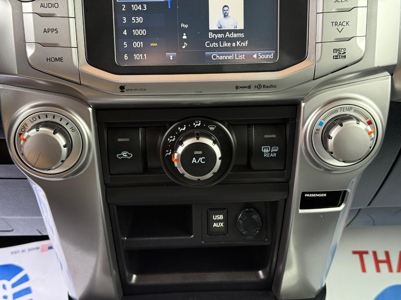 Toyota 4Runner Vehicle Image 18