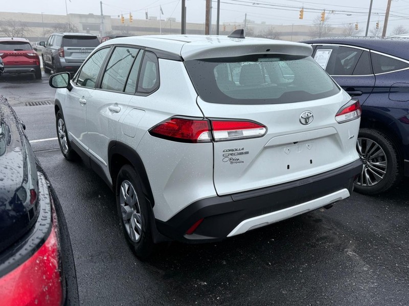 Toyota Corolla Cross Vehicle Image 03