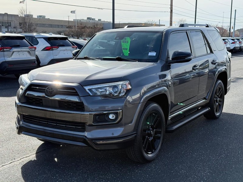 Toyota 4Runner Vehicle Image 08