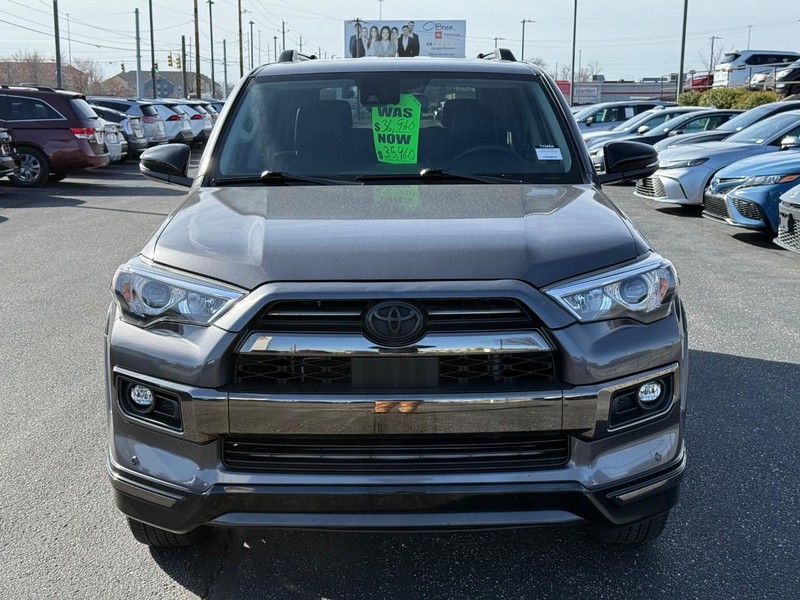 Toyota 4Runner Vehicle Image 09