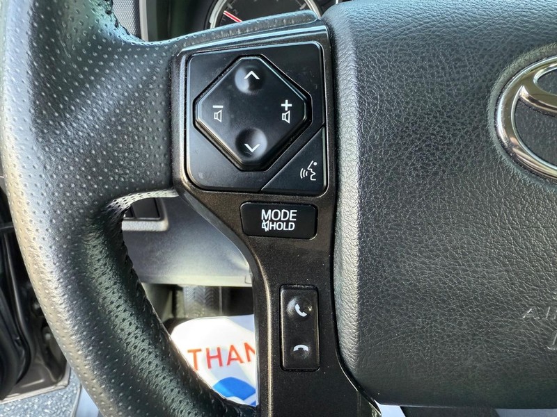 Toyota 4Runner Vehicle Image 14