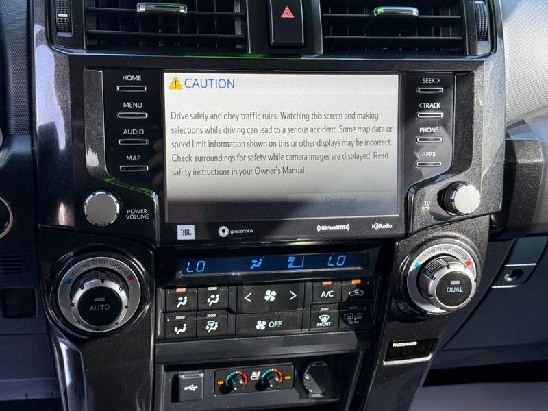 Toyota 4Runner Vehicle Image 18