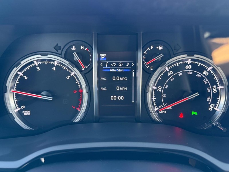 Toyota 4Runner Vehicle Image 23