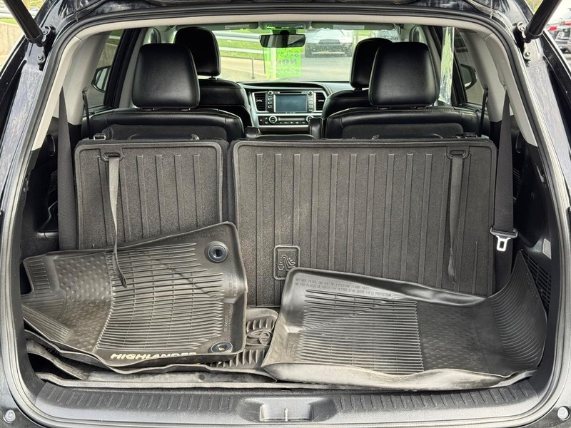 Toyota Highlander Vehicle Image 07