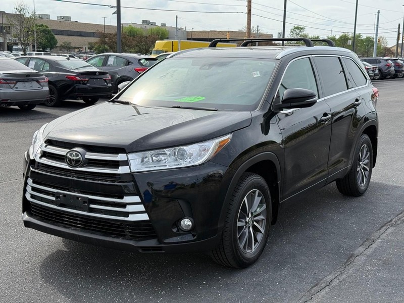 Toyota Highlander Vehicle Image 09